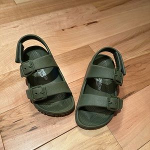 Carters Osh Kosh Sandels